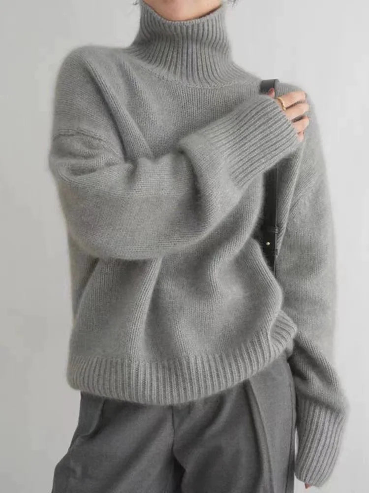 Pearl - Premium Turtleneck Sweater