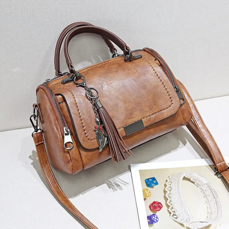 IVY - ELEGANT CROSSBODY BAG