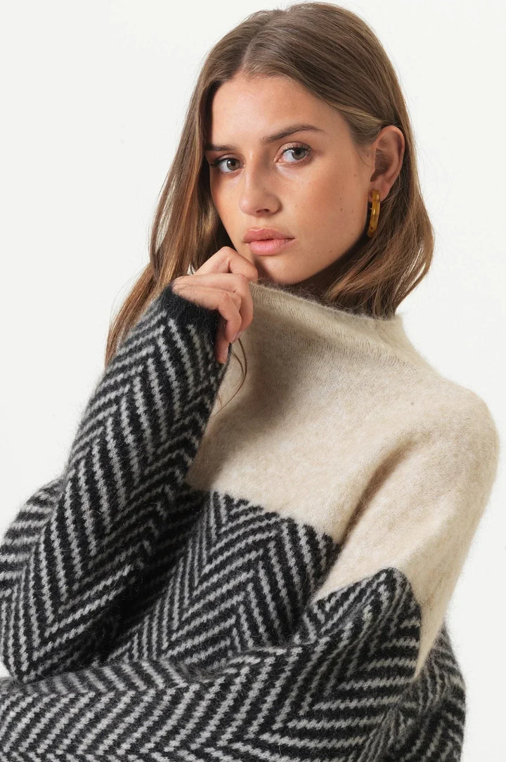 Seraphina - Knit Turtleneck Sweater